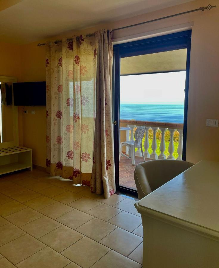 Residenza Domus Aurea Tropea- Vista Mare Otel Santa Domenica  Dış mekan fotoğraf
