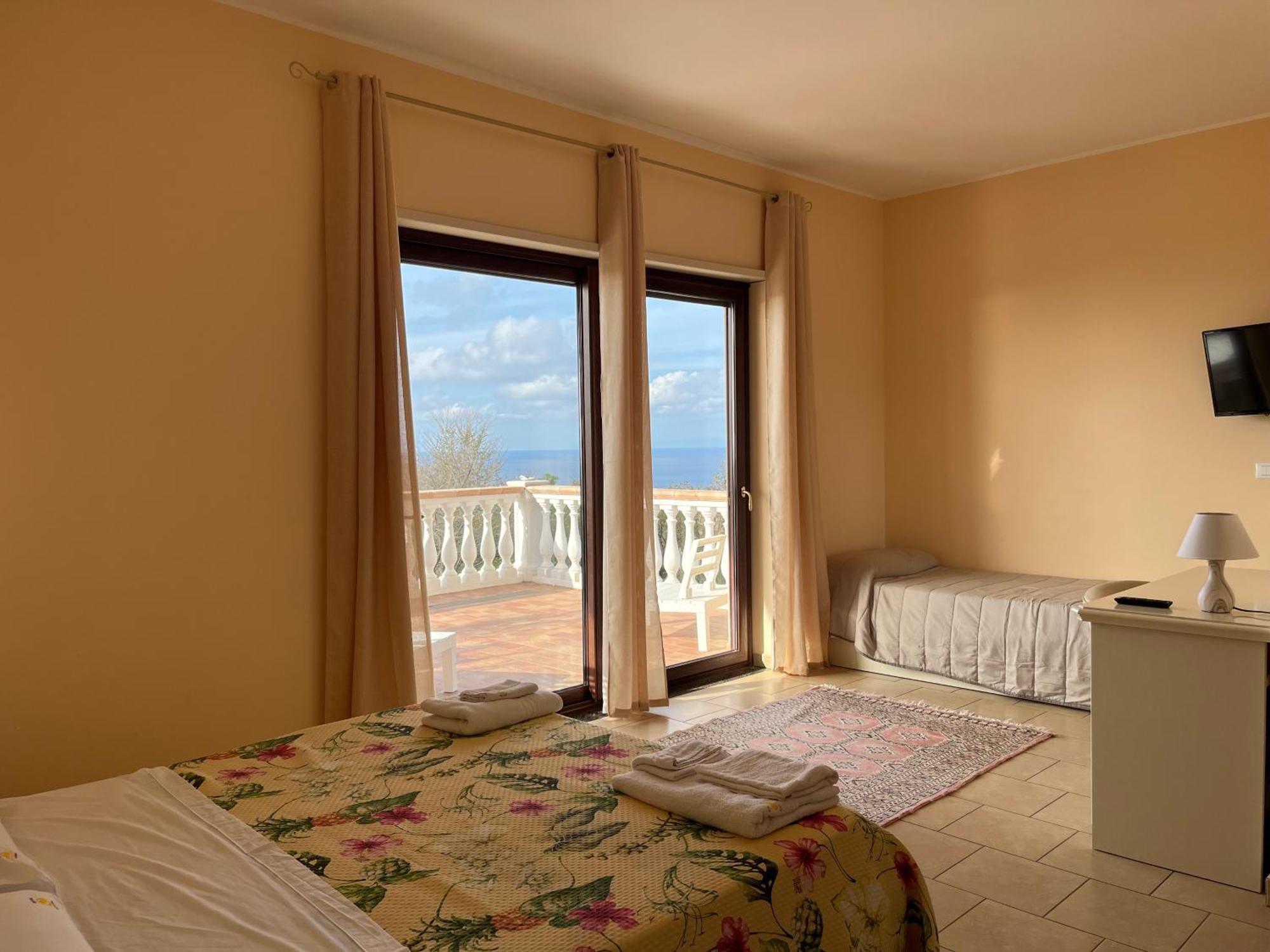 Residenza Domus Aurea Tropea- Vista Mare Otel Santa Domenica  Dış mekan fotoğraf