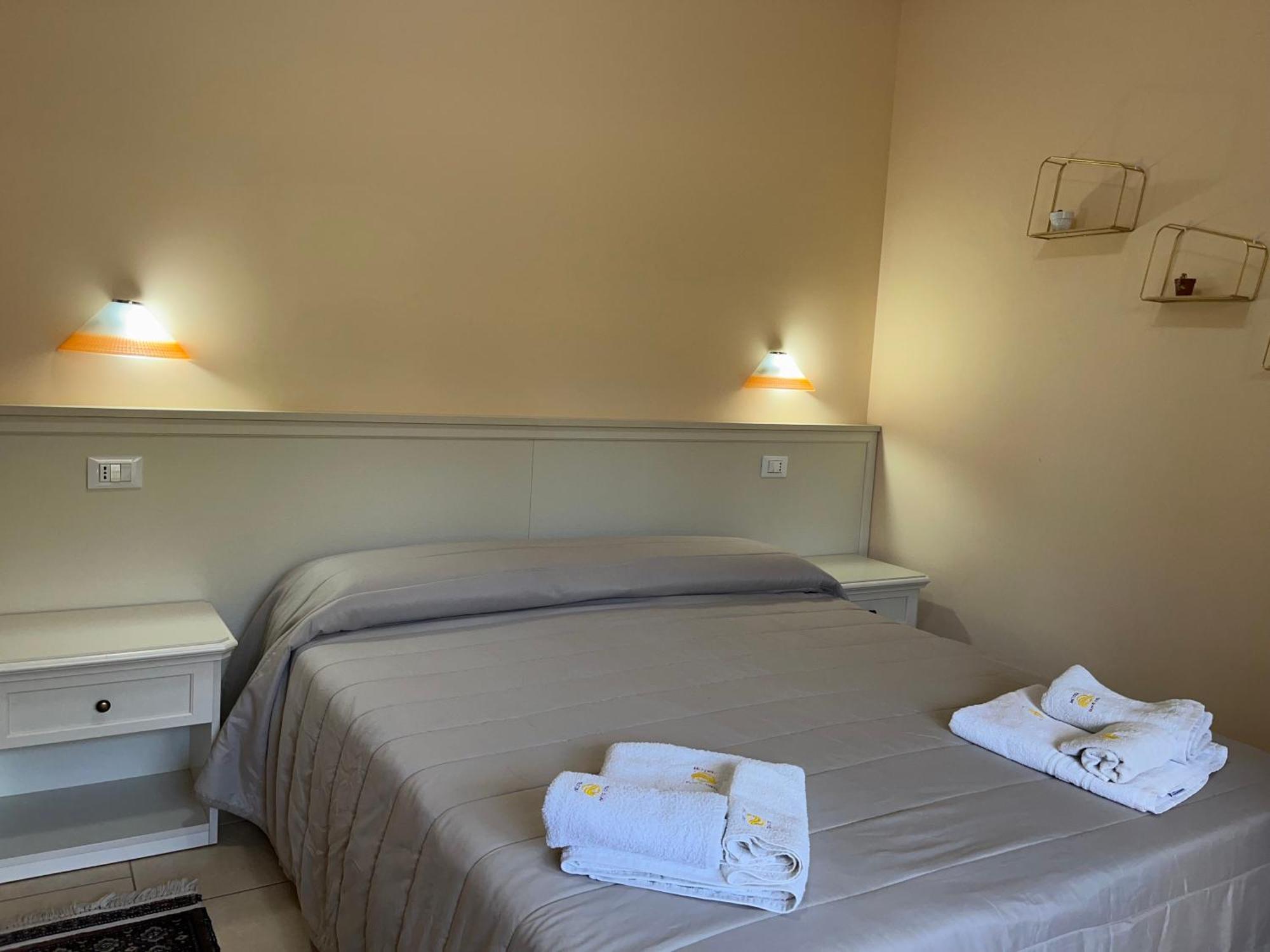 Residenza Domus Aurea Tropea- Vista Mare Otel Santa Domenica  Dış mekan fotoğraf