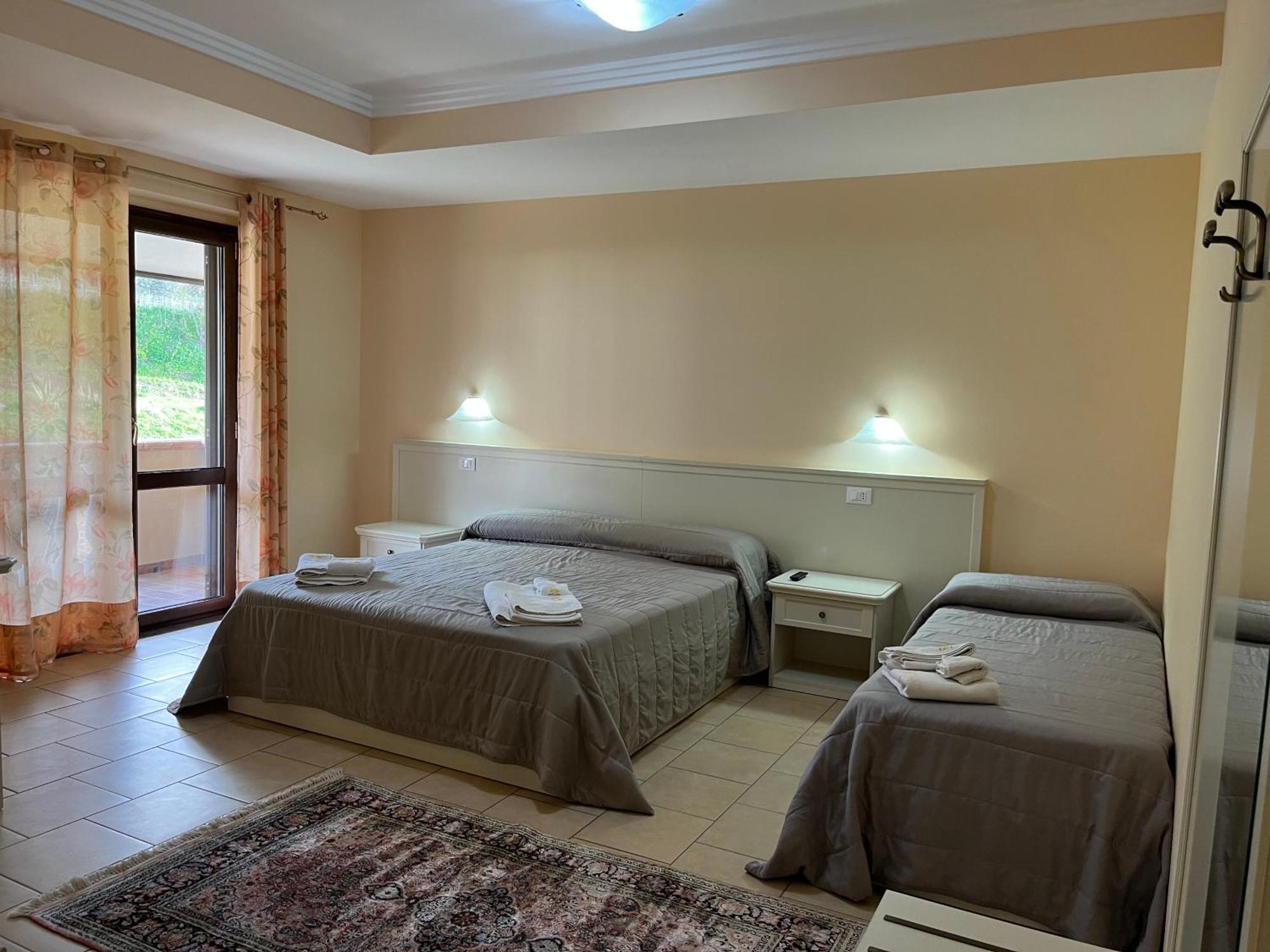 Residenza Domus Aurea Tropea- Vista Mare Otel Santa Domenica  Dış mekan fotoğraf