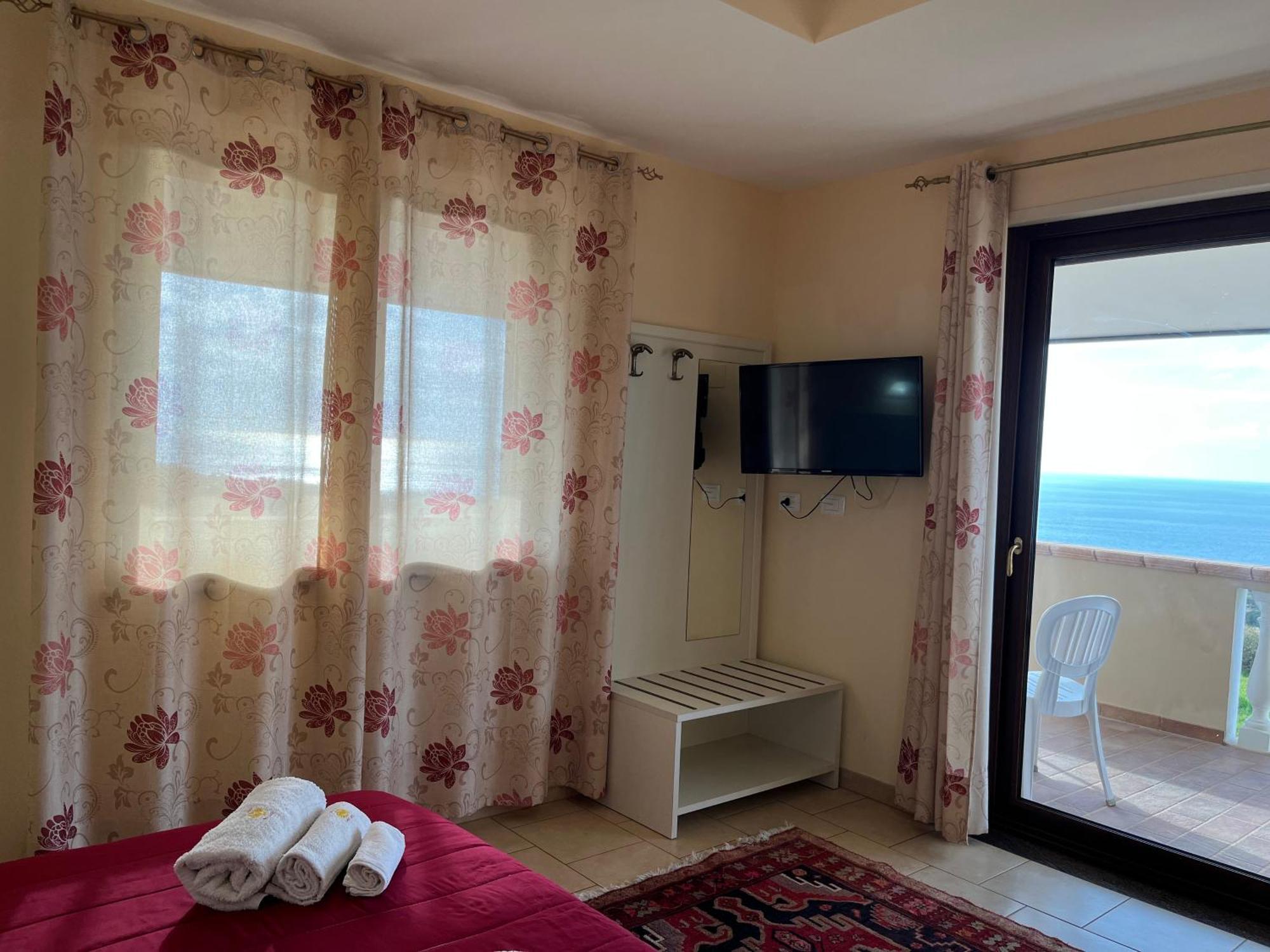 Residenza Domus Aurea Tropea- Vista Mare Otel Santa Domenica  Dış mekan fotoğraf