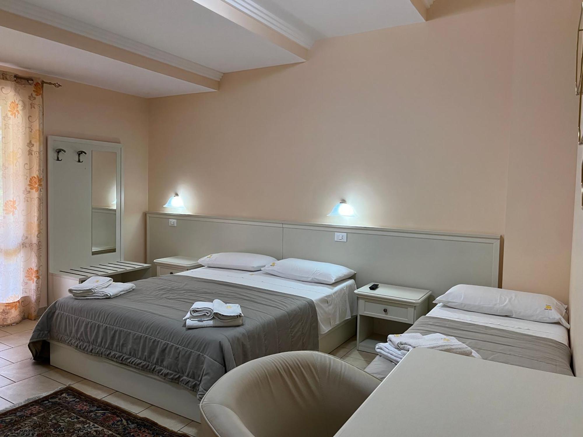 Residenza Domus Aurea Tropea- Vista Mare Otel Santa Domenica  Dış mekan fotoğraf
