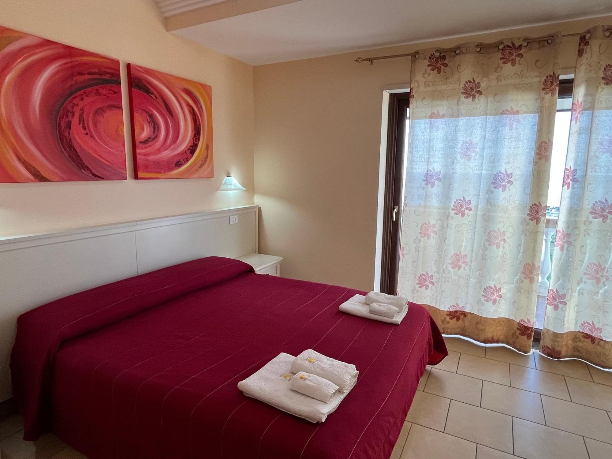 Residenza Domus Aurea Tropea- Vista Mare Otel Santa Domenica  Dış mekan fotoğraf